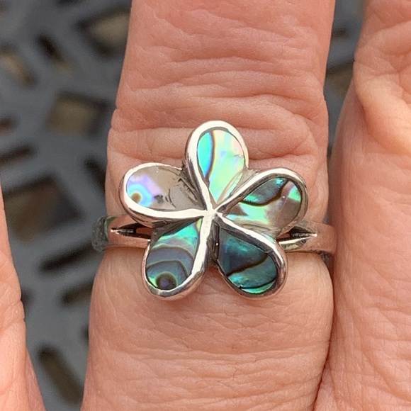 Beautiful Natural Abalone Flower Ring Sterling Silver 925 Size 8.75 - Picture 4 of 10